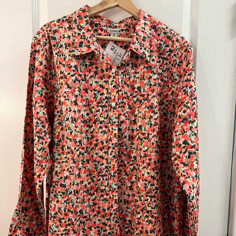 L.L. Bean Red and Green Floral Women's Blouse